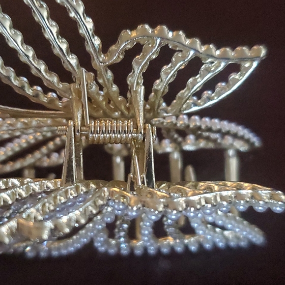 High quality metal butterfly hair clip - Picture 12 of 12